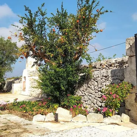 Trullo Mami Semesterbostad